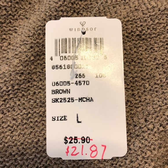 🔥Windsor Royalty Halter Sweater Top NWT🔥 - Picture 4 of 4